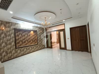 7.5 Marla Used House For Sale In Lake City Lahore | Elegant Living | Grab Deal
