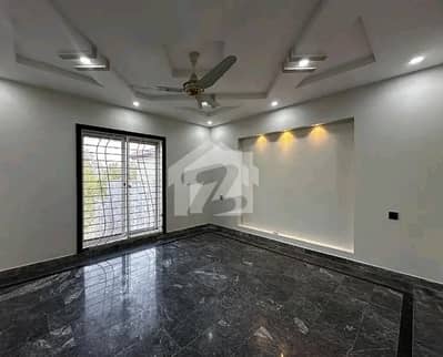 Prime Location In Citi Housing Society House Sized 10 Marla For rent Prime Location In Citi Housing Society House Sized 10 Marla For rent