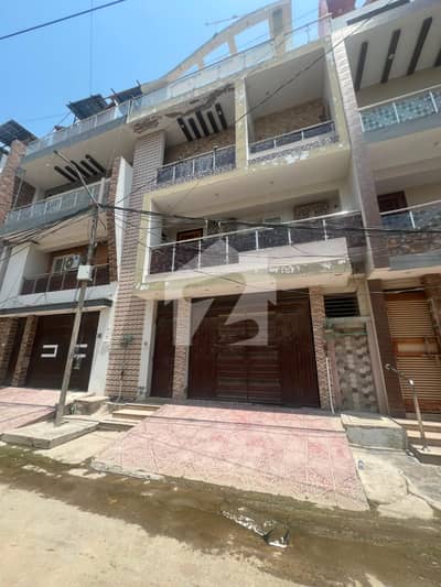 200 Sq. Yd 6-Room House for Rent in Gulistan-e-Sehar Rent 1.30 Lac