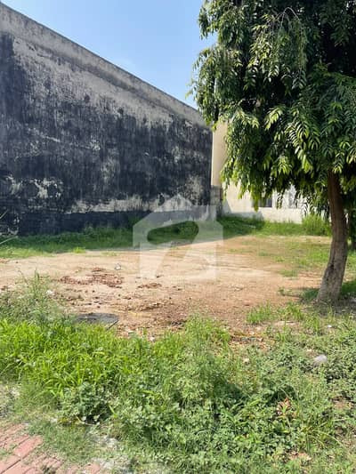 Highly-Desirable Corner Residential Plot Available In Bahria Town Phase 5 For Sale Highly-Desirable Corner Residential Plot Available In Bahria Town Phase 5 For Sale