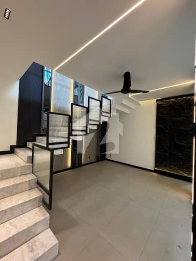 10 marla Brand New House For Sale Topcity1 Islamabad near masjid near commerciacommer school
