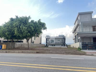 Prime location plot sector C1 10 marla for sale in bahria enclave islamabad
