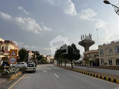 بحریہ انکلیو بحریہ ٹاؤن,اسلام آباد میں 10 مرلہ رہائشی پلاٹ 2.75 کروڑ میں برائے فروخت۔