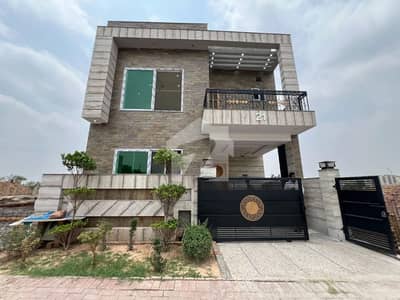 05 Marla Brand New House For Sale.
