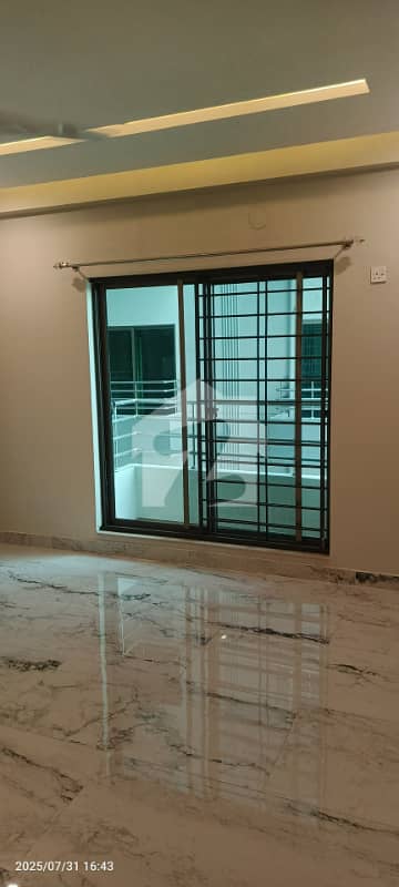 3 Bed Apartment Available For Rent