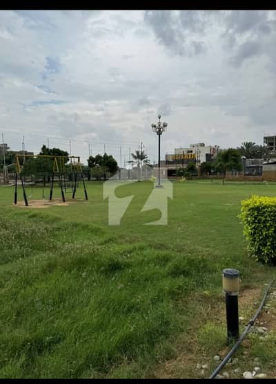 200 Gaz Park Facing Plot In Sector 2 Availqble For Sqle