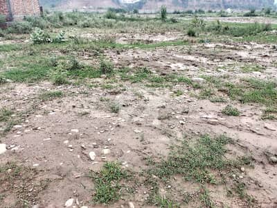 راوت انڈسٹریل اسٹیٹ راولپنڈی میں 2 کنال صنعتی زمین 2.8 کروڑ میں برائے فروخت۔