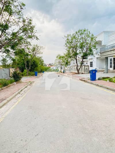 Bahria enclave islamabad sector G 8 Marla pair commercail plots ideal for project for sale