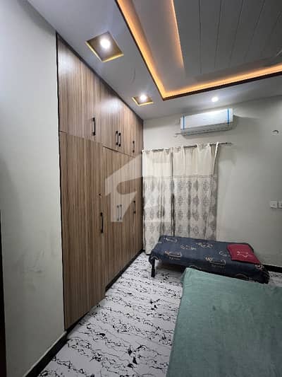 5 MARLA LOWER PORTION AVAILABLE FOR RENT IN NASHEMAN E IQBAL PHASE 2 NEAR UET HOUSING SOCIETY COLLEGE ROAD LAHORE