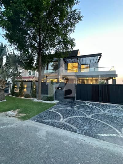1 Kanal Modern Bungalow for Rent in DHA Phase 6 Block K