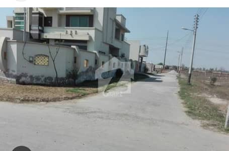 آر سی سی آئی راولپنڈی میں 2 کنال رہائشی پلاٹ 2.8 کروڑ میں برائے فروخت۔