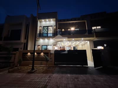 8.5 Marla Brand New house for sale. 8.5 Marla Brand New house for sale.