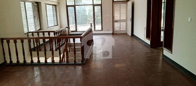 Upper Portion For Rent In Rs. 170000