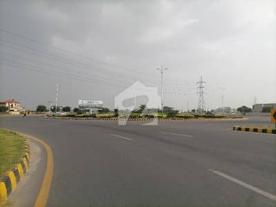 Perfect 1 Kanal Residential Plot In DHA Phase 8 - Block T For sale