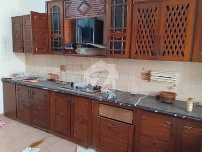 Full Floor Apartment For Rent On main Commercial Avenue