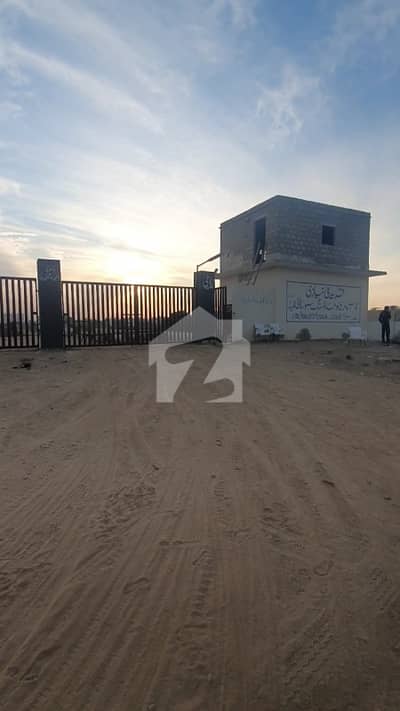 Faridi Niazi CHS 120 square yards 40ft road Leased plot