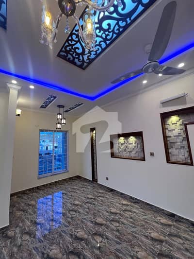 Overeses 6 10 Marla Slightly Used House For Sale Proper Double Unit Gass Installed