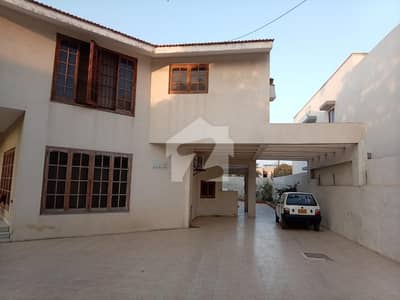 1000 yrd bungalow for sale