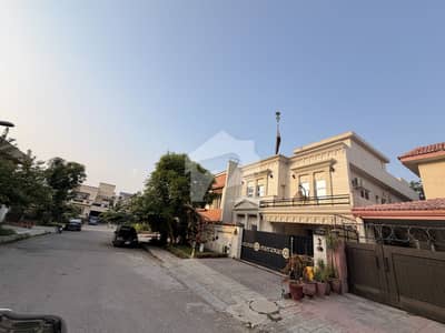 Lake view block good location Bharia phase phase Lake view block good location Bharia phase phase
