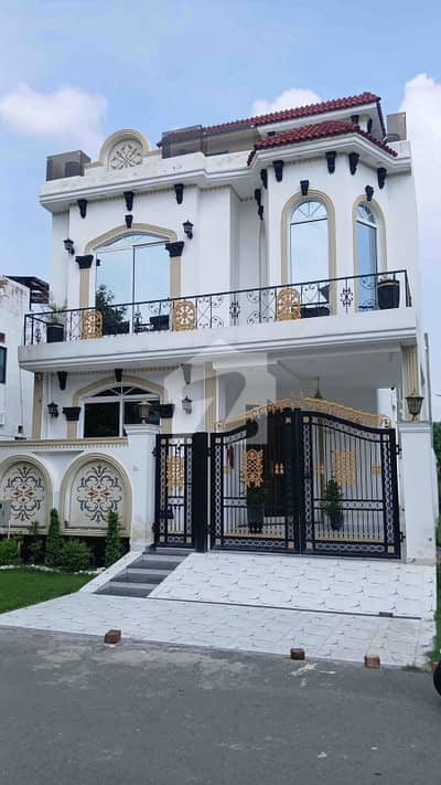 5 Marla Beautiful House for Sale DHA Phase 9 Town, Block D