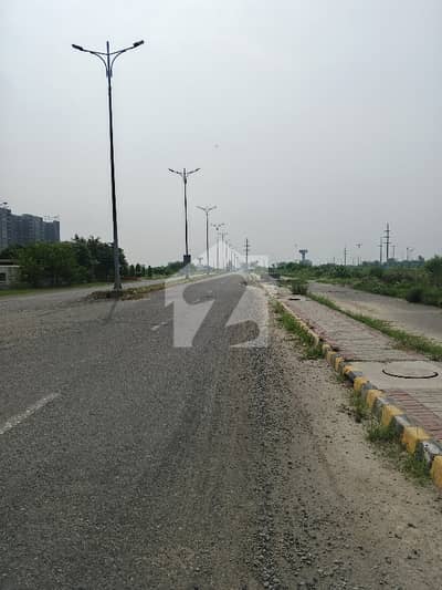 ڈی ایچ اے فیز9 پریزم - بلاک کیو ڈی ایچ اے فیز9 پریزم,ڈی ایچ اے ڈیفینس,لاہور میں 1 کنال رہائشی پلاٹ 3.35 کروڑ میں برائے فروخت۔ ڈی ایچ اے فیز9 پریزم - بلاک کیو ڈی ایچ اے فیز9 پریزم,ڈی ایچ اے ڈیفینس,لاہور میں 1 کنال رہائشی پلاٹ 3.35 کروڑ میں برائے فروخت۔