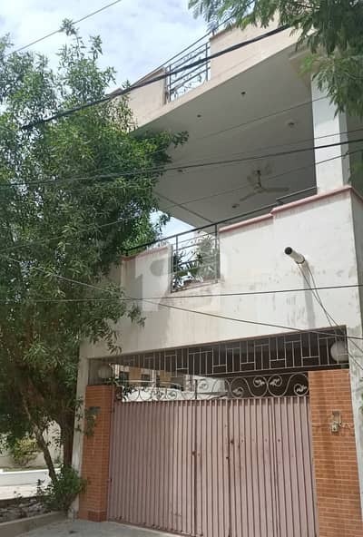 Corner West Open Used And Maintained House Is Available For Sale In The Gulistan E Jauhar Block 2 Karachi