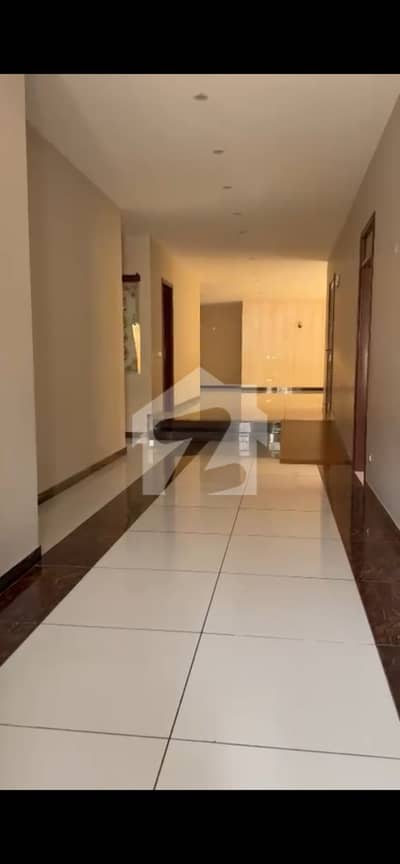 AZAAADI CHANCE DEAL ALERT DHA PHASE 5  1000 Yards Independent Bungalow | 3 Units | Basement | Solar Installed  ---   1000 YARDS INDEPENDENT BUNGALOW FOR SALE  DHA Phase 5 | Prime Location | Like New  BUNGALOW DETAILS  Plot Size: 1000 Sq. Yar