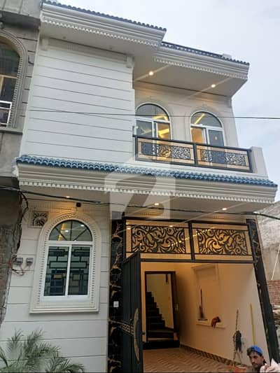 کیولری ایکسٹینشن لاہور میں 3 کمروں کا 3 مرلہ مکان 95.0 ہزار میں کرایہ پر دستیاب ہے۔
