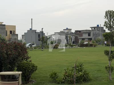 الحفیظ گارڈن - فیز 2 مین کینال بینک روڈ,لاہور میں 6 مرلہ رہائشی پلاٹ 1.45 کروڑ میں برائے فروخت۔