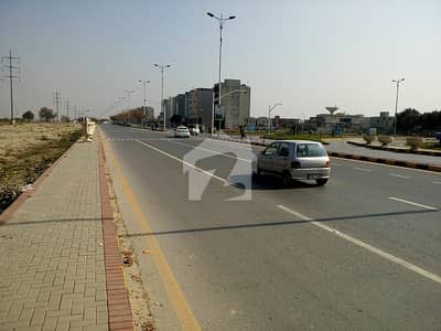 Good Investment At Beautiful Location 10 Marla Plot For Sale