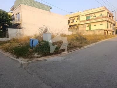 سی بی آر ٹاؤن فیز 1 - بلاک سی سی بی آر ٹاؤن فیز 1,سی بی آر ٹاؤن,اسلام آباد میں 14 مرلہ رہائشی پلاٹ 3.1 کروڑ میں برائے فروخت۔ سی بی آر ٹاؤن فیز 1 - بلاک سی سی بی آر ٹاؤن فیز 1,سی بی آر ٹاؤن,اسلام آباد میں 14 مرلہ رہائشی پلاٹ 3.1 کروڑ میں برائے فروخت۔