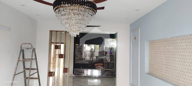 I RENT OUT A 7 MARLA HOUSE IN LAKE CITY. 4 BEDROOMS ATTACH BATH 2 KITCHEN