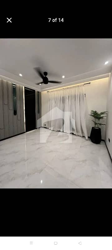 urgent for rent a 1 bed apartment in jasmine block1-Bed Non-Furnished Apartment for Rent  1-Bed Non-Furnished Apartment Available for Rent in Bahria Town Lahore.   - Spacious 1-bedroom apartment - Non-furnished - Well-maintained - Ideal for a single person or small family - Prime location - Close to commercial areas and main boulevard - Ready to move in  For rent, details & viewing, contact us today. bahria town Lahore