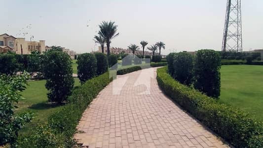 Iqbal Villas 152sq Yd Close To Entrance Of BTK 3Bed One Unit Villas FOR SALE