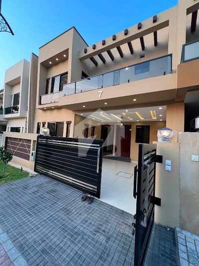 8 Marla Brand New Park-Facing House with 0.5 Marla Extra Land located in the prime location of Bahria Enclave, Sector N, Islamabad. (CDA LOP Approved 8 Marla Brand New Park-Facing House with 0.5 Marla Extra Land located in the prime location of Bahria Enclave, Sector N, Islamabad. (CDA LOP Approved