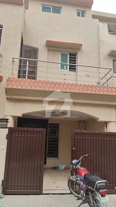 5 marla House Available for Rent