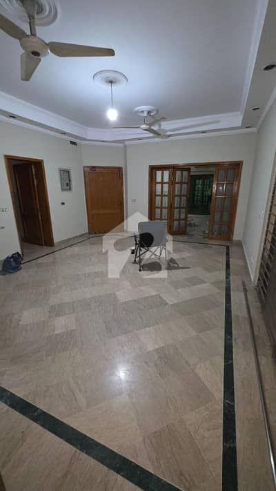 14 Marla Upper Portion For Rent In Cavalry Ground Lahore.