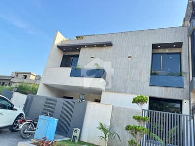 B-17 C-1 Block Brand New Double-Height Designer Luxury House for Sale | 625 Lac