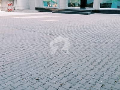 Gulberg 2 Kanal Commercial Building Is Available For Sale. Gulberg 2 Kanal Commercial Building Is Available For Sale.