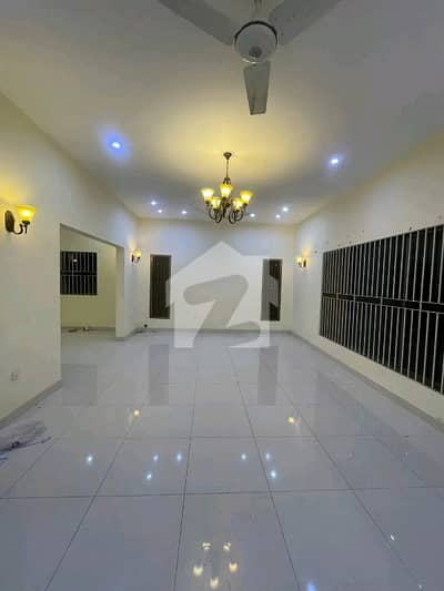EXCELLENT RENTAL OPPORTUNITY: LUXURIOUS 500 SQ YARD UPPER PORTION FOR RENT IN DHA PHASE 7, KARACHI