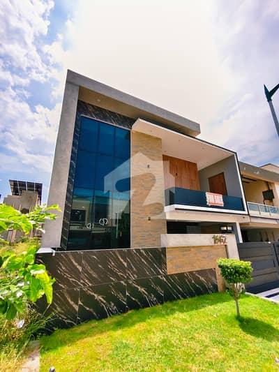 10 Marla Designer House AVAILABLE FOR SALE IN OVERSEAS SECTOR BAHRIA PHASE 8