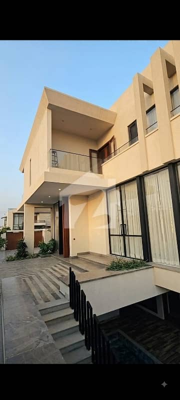 1000SQ YARDS LUXURY BUNGALOW | 7 BEDROOMS + SWIMMNG POOL 1000SQ YARDS LUXURY BUNGALOW | 7 BEDROOMS + SWIMMNG POOL