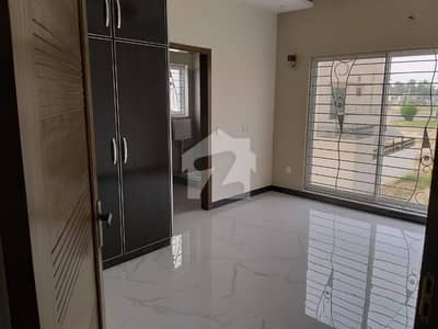 10 Marla Ultramodern House For Sale In Central Park Housing Scheme Lahore
