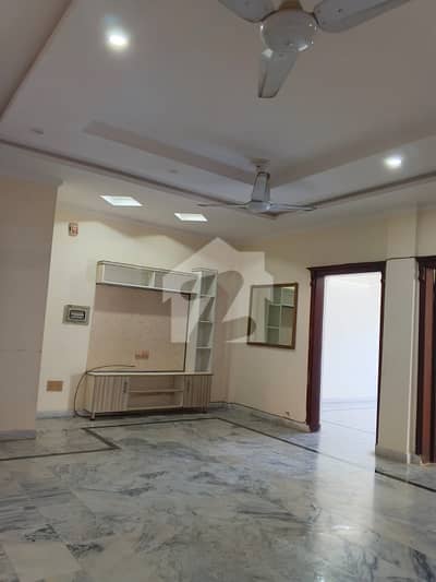 2 Bed Flat Available For Rent