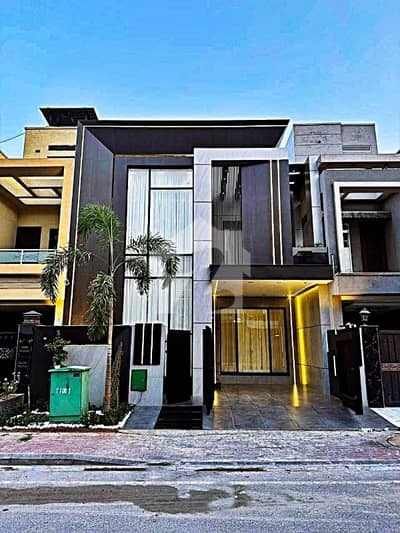 3 Years Installment Plan Luxury 1.5 Story 5 Marla Brand New House In Park View City Lahore 3 Years Installment Plan Luxury 1.5 Story 5 Marla Brand New House In Park View City Lahore