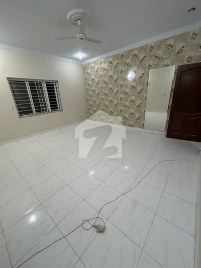 دھوراجی کالونی گلشنِ اقبال ٹاؤن,کراچی میں 4 کمروں کا 8 مرلہ بالائی پورشن 4.25 کروڑ میں برائے فروخت۔