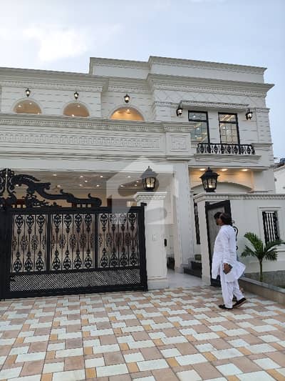 50x90 BRAND NEW LUXURY CORNER HOUSE FOR SALE G-13/2,
