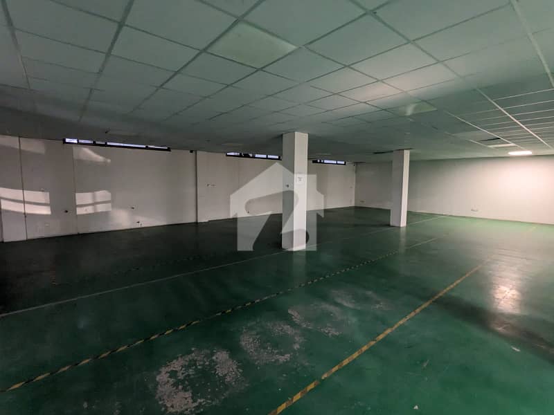 4,000 Sq. ft. Huge Parking Office Space Near Metro Station 4,000 Sq. ft. Huge Parking Office Space Near Metro Station