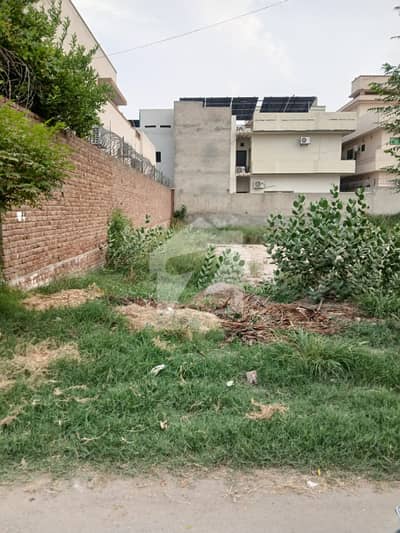 Centrally Located Prime Location Residential Plot Available In Model Town - Block C For sale