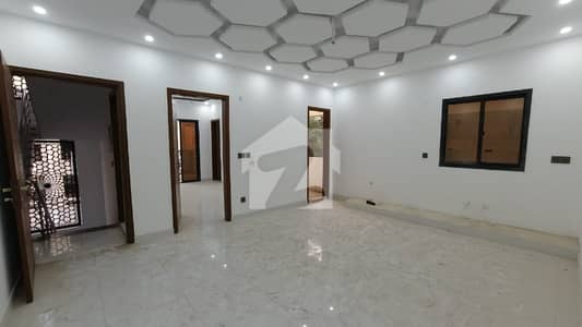 Prime Location House Of 200 Square Yards For Rent In PECHS Block 6